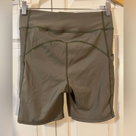 Free People  FP Movement  Biker Shorts. Size S - Picture 4 of 9